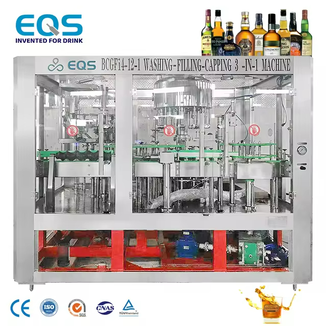 Fábrica de atacado automática 2000BPH whisky Vodka Liquor Filler Máquina de engarrafamento